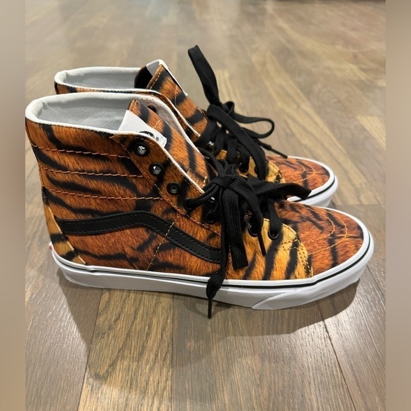 Vans off the wall tiger print high top sneakers size 8.5 - Picture 7 of 9